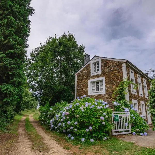 Hotel Rural La Casa del Burrero，位于卡斯特罗波尔的酒店