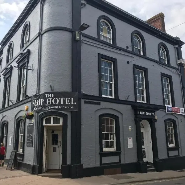 The Ship Hotel，位于Cheriton Bishop的酒店