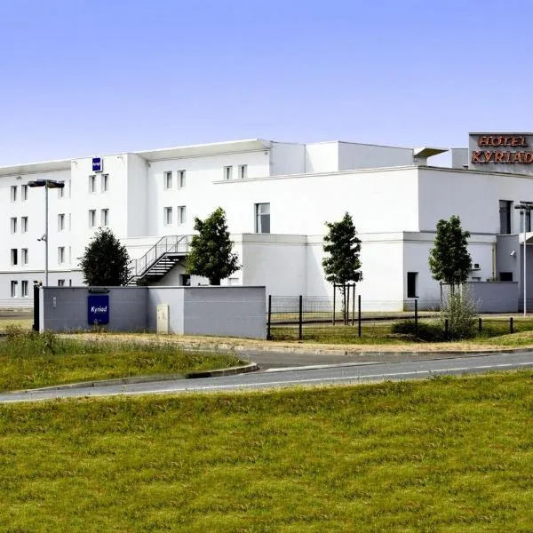 基里亚德查尔特酒店，位于勒库德赖的酒店
