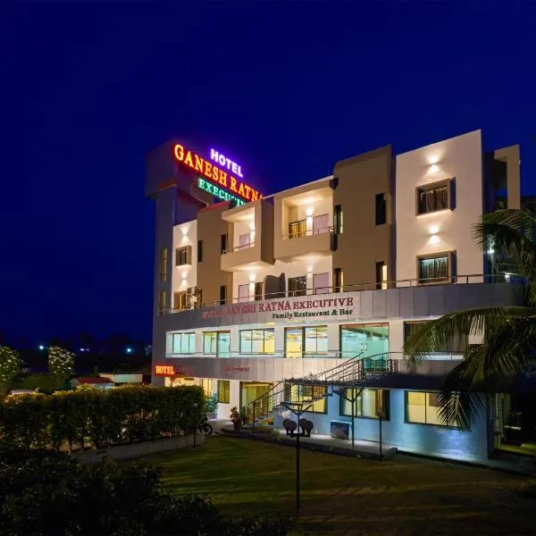 Hotel Ganeshratna Executive，位于Ichalkaranji的酒店
