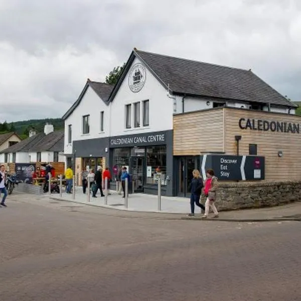 Lock Chambers, Caledonian Canal Centre，位于伊文格瑞的酒店
