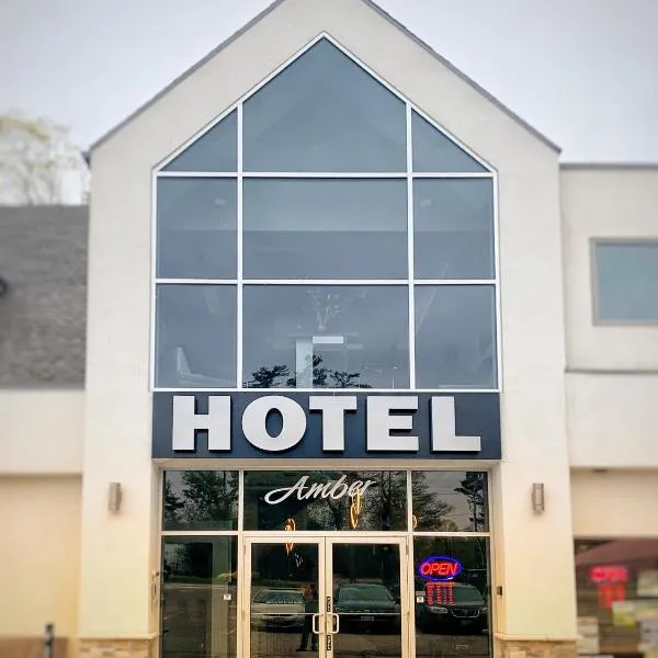 Amber Hotel，位于格兰湾的酒店