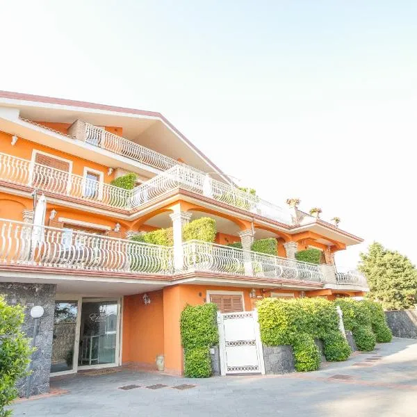 埃特纳帝景公寓式酒店，位于特雷卡斯塔尼的酒店