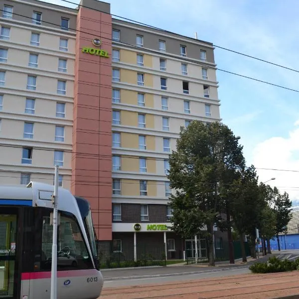 B&B HOTEL Grenoble Centre Alpexpo，位于于尔亚日莱班的酒店