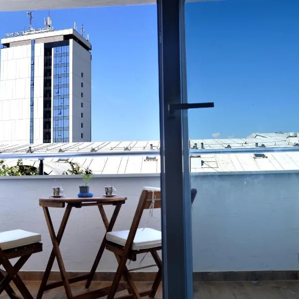City Center Lux Apartment Dorotea，位于尼什的酒店