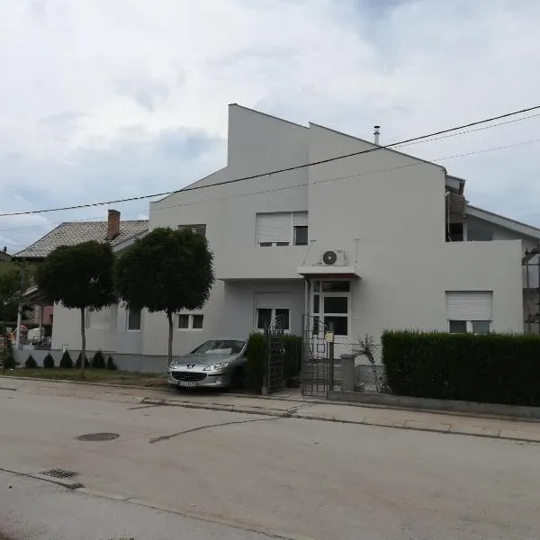 Apartmani Pause，位于尼什的酒店