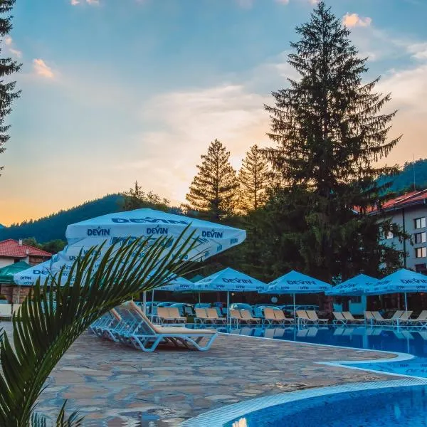 奥斯特洛瓦假日酒店，位于Gorno Trape的酒店