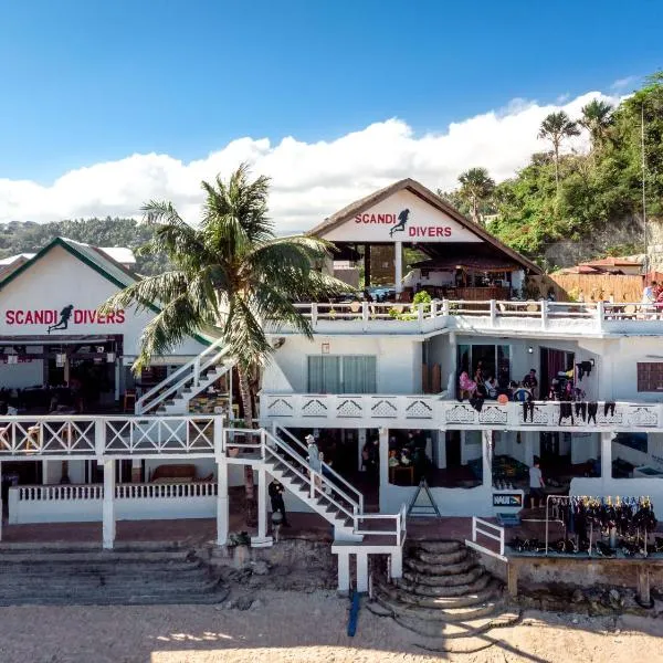 斯堪的潜水员酒店，位于波尔多·格尼拉的酒店