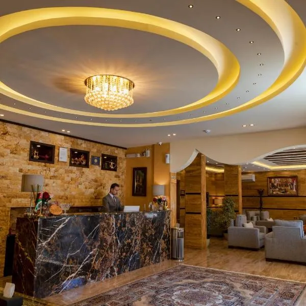 Town Season Hotel，位于Aţ Ţayyibah的酒店