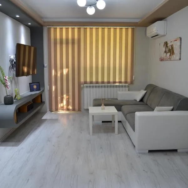 Luxury Apartment near Varna, located in Targovishte，位于Omurtag的酒店