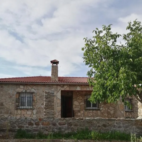 EL MIRADOR DEL CORNEJA，位于Mesegar de Corneja的酒店