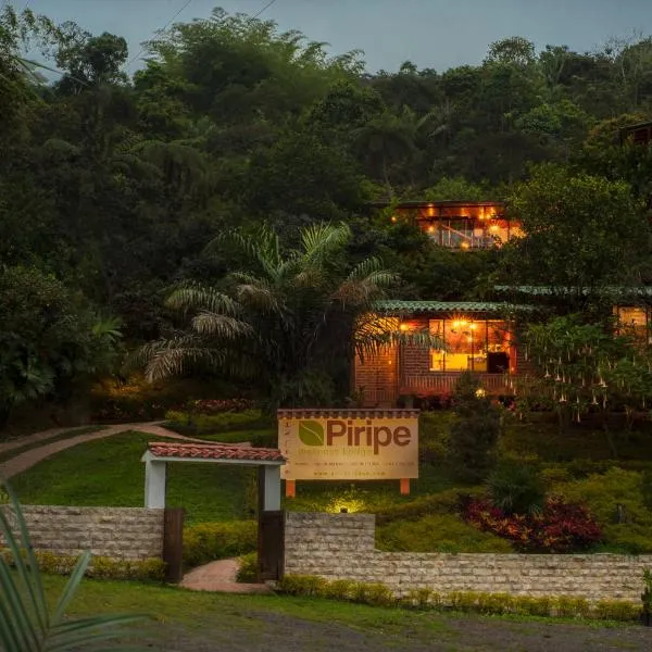 Piripe Wellness Lodge，位于Pacto的酒店