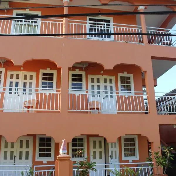 Wallace Holiday Apartments，位于Tobago的酒店