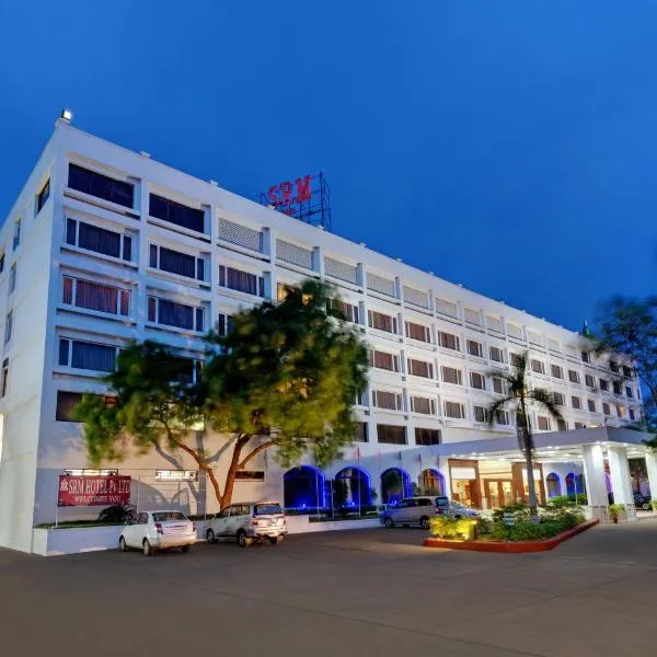 SRM Hotel Trichy，位于Puliyūr的酒店