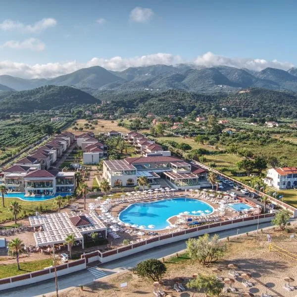 Almyros Beach，位于阿查拉维的酒店