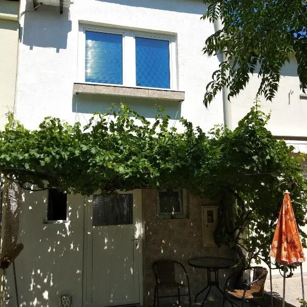 Kuća za odmor Matko House Matko，位于帕格的酒店