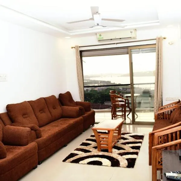 3 BHK Apartment with river view，位于帕纳吉的酒店