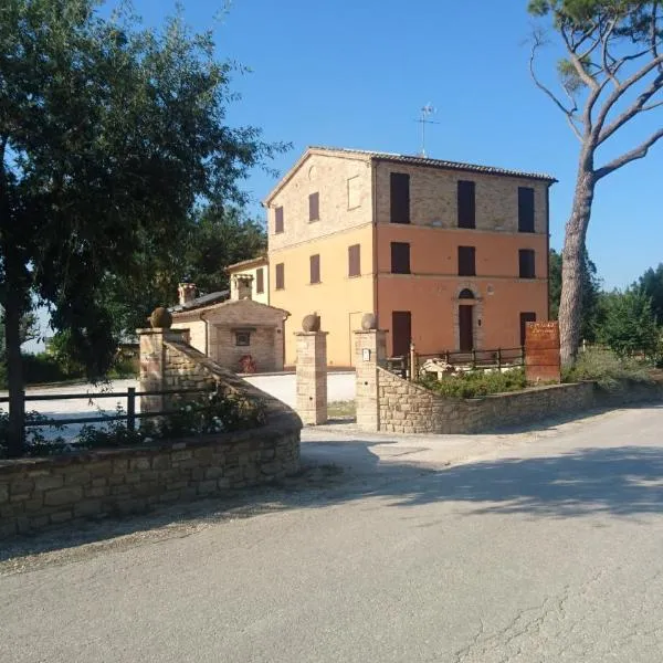 Agriturismo "Le Piagge"，位于Arcevia的酒店