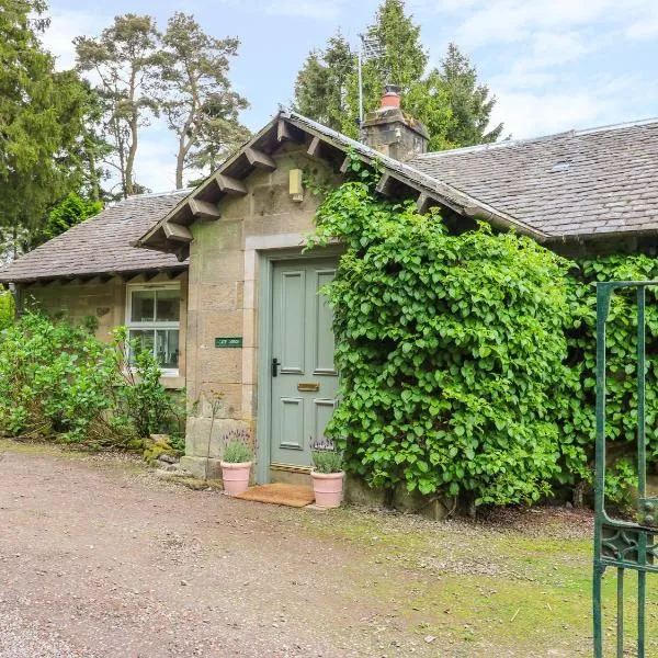 Gate Lodge，位于West Calder的酒店