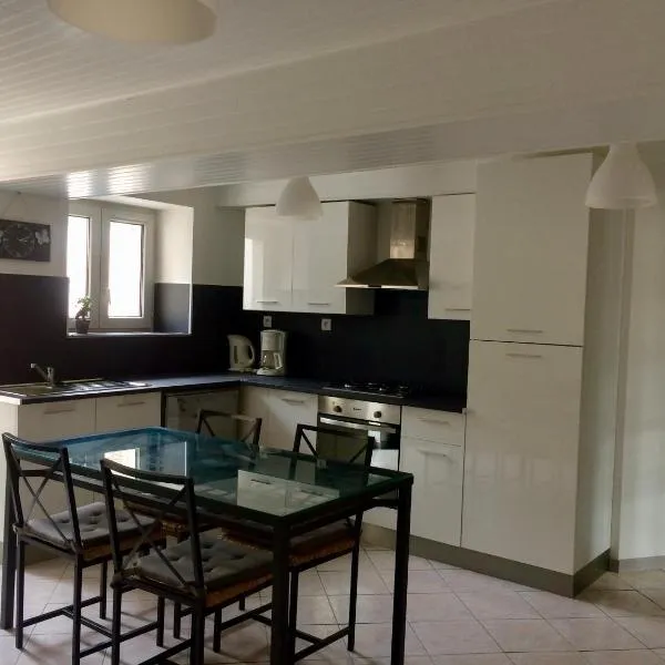 Joli appartement de 60m2 avec Balcon à la campagne，位于Fontenailles的酒店