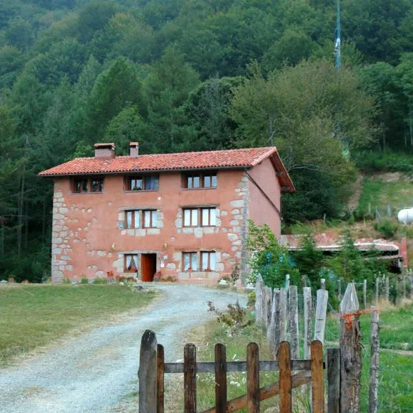 Casa Rural Ecológica Kaaño Etxea，位于Ezkurra的酒店