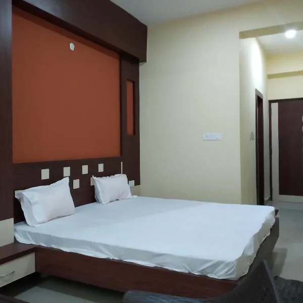 Hotel Shree Hari，位于德奥加尔的酒店