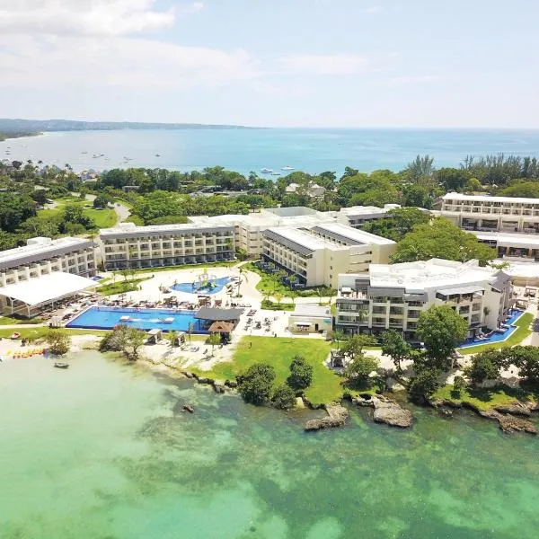 Royalton Negril, An Autograph Collection All-Inclusive Resort，位于尼格瑞尔的酒店