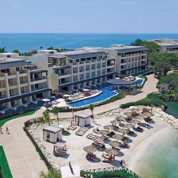 Hideaway at Royalton Negril, An Autograph Collection All-Inclusive Resort - Adults Only，位于Orange Bay的酒店