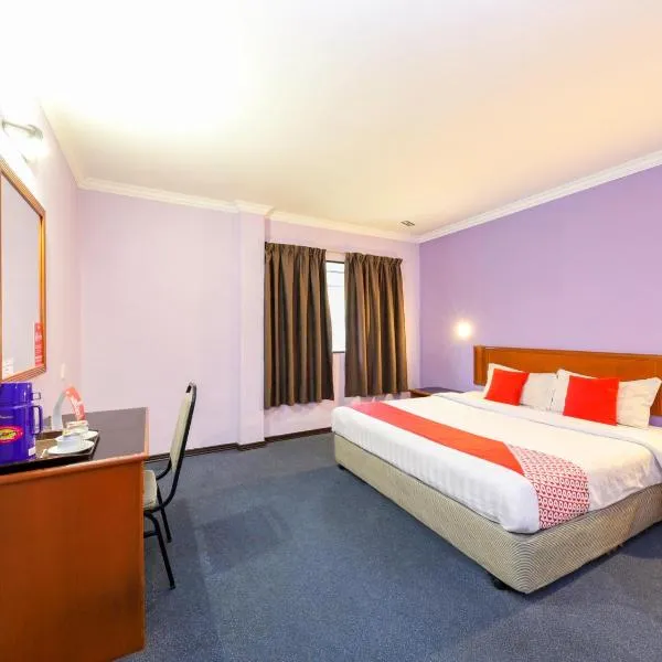 OYO 472 Comfort Hotel 1，位于Kampong Batu Lima New Village的酒店