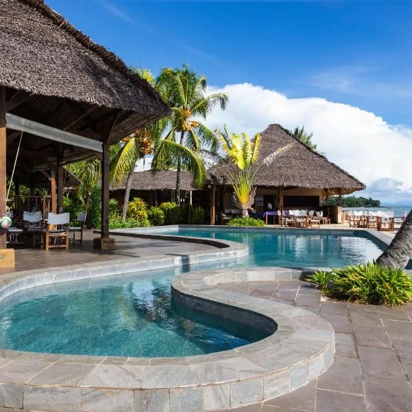 Corail Noir Hotel，位于Ambaro的酒店