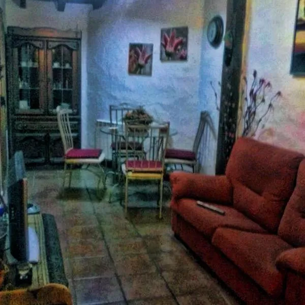 Apartamento Rural El Pino，位于莫加拉斯的酒店