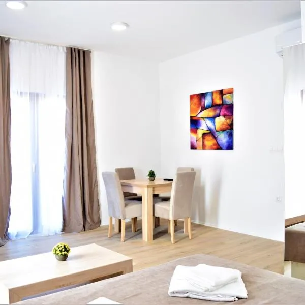 Martinović Rooms，位于布德瓦的酒店