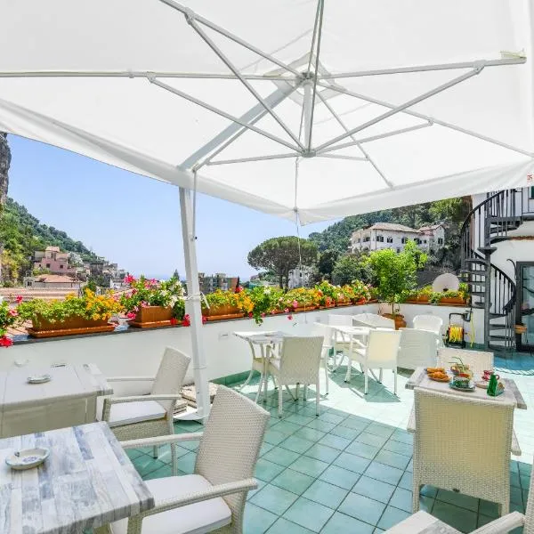 Valle d'Amalfi Suites，位于阿马尔菲的酒店