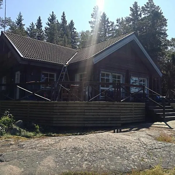 Hevosniemi，位于Houtskari的酒店