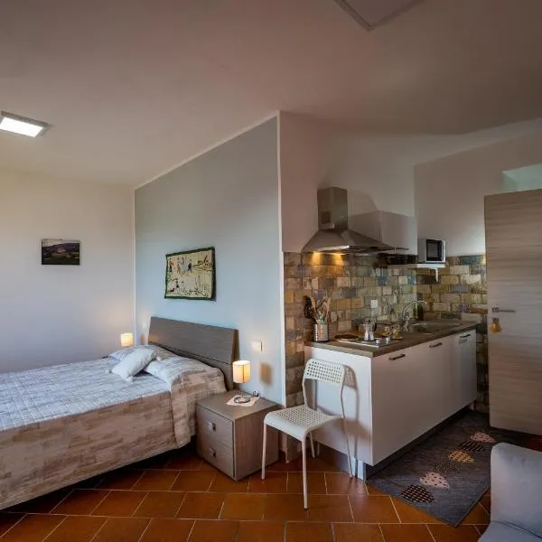 Piccolo Sole d'oro - appartamenti，位于卡拉塔菲米的酒店