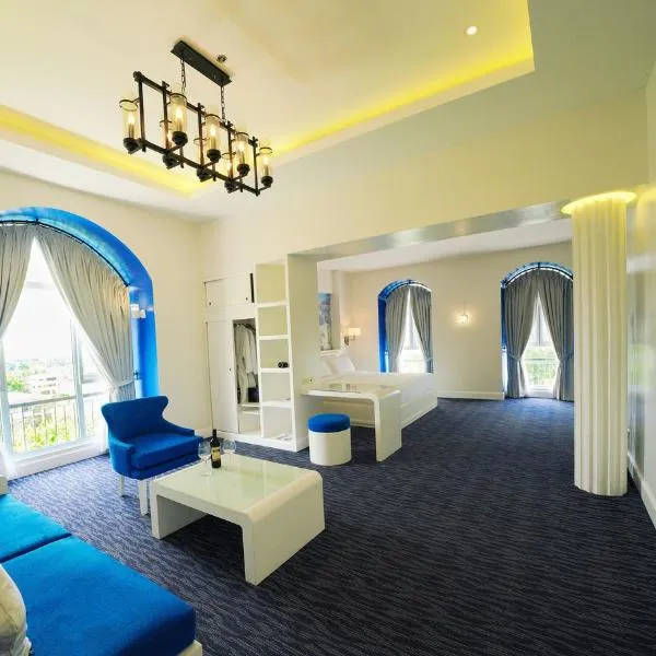 Hotel Carlito Tagaytay，位于Laurel的酒店