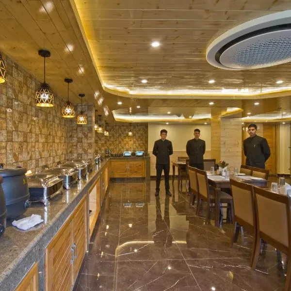 The Holiday Villa Resorts & Spa，位于马拉里的酒店
