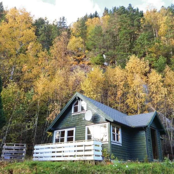 Gorgeous Home In Vallavik With Wifi，位于Utne的酒店