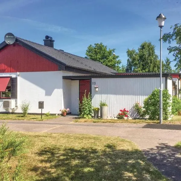 Cozy Home In Borgholm With Wifi，位于Timmernabben的酒店