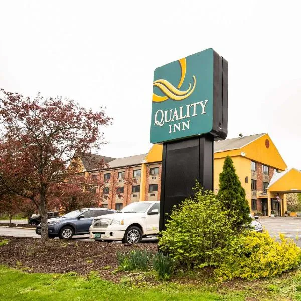 Quality Inn Cromwell - Middletown，位于Middlefield的酒店