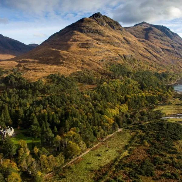 Torridon Estate B&B Rooms and Self catering Holiday Cottages，位于Letterewe的酒店