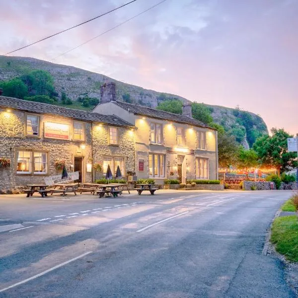 坦南特阿姆斯酒店，位于Hebden的酒店