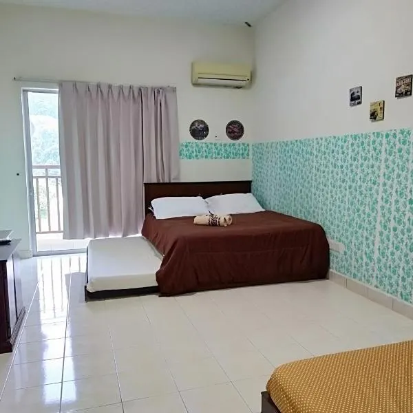 Homestay Pagar Buruk Bukit Merah L4 - AIR CONDITIONED，位于Kampong Selemat的酒店