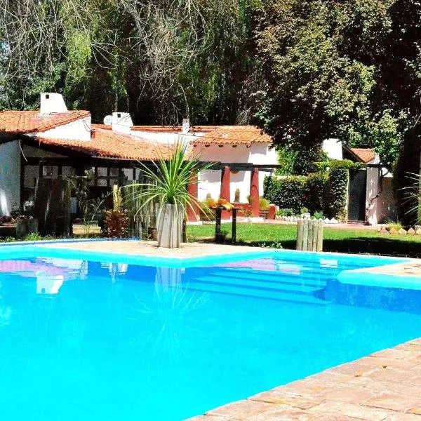 拉西莉亚乡村民宿，位于Eugenio Bustos的酒店