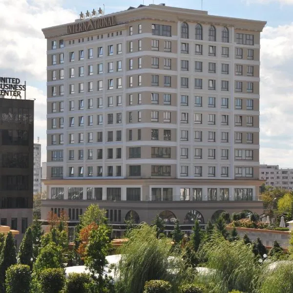雅西国际酒店，位于Ciurbeşti的酒店