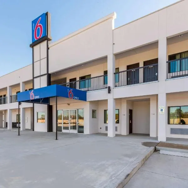Motel 6-Channelview, TX，位于钱诺夫的酒店