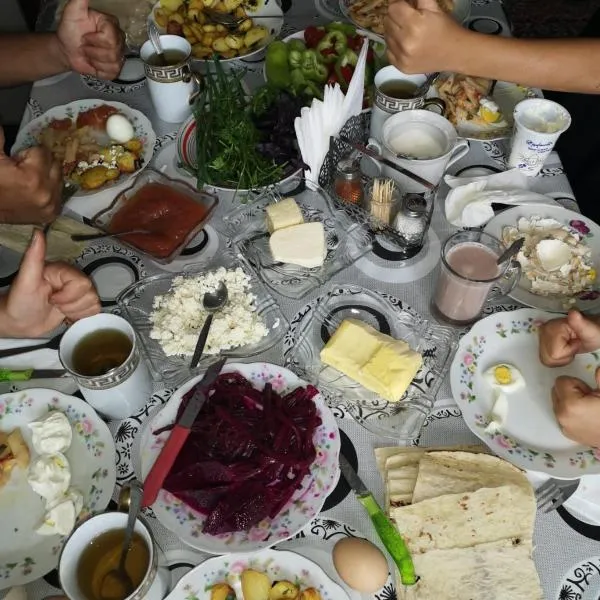 Rubina Bed and Breakfast，位于塔特夫的酒店