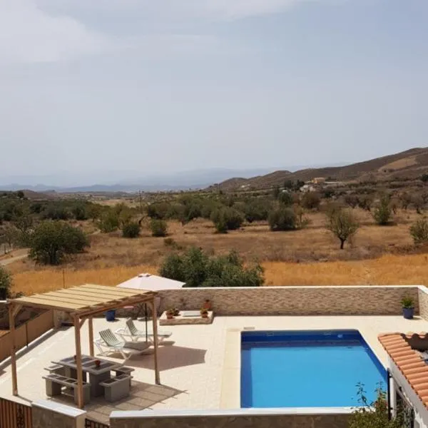 Casa Leonora，位于韦尔卡尔-奥韦拉的酒店