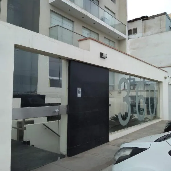 Beachfront Condo San Miguel，位于利马的酒店