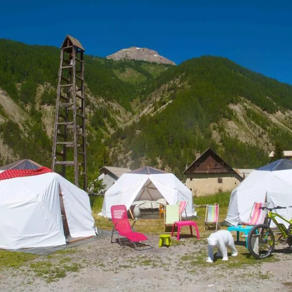Les domes du Chalet Viso，位于阿尔维厄的酒店